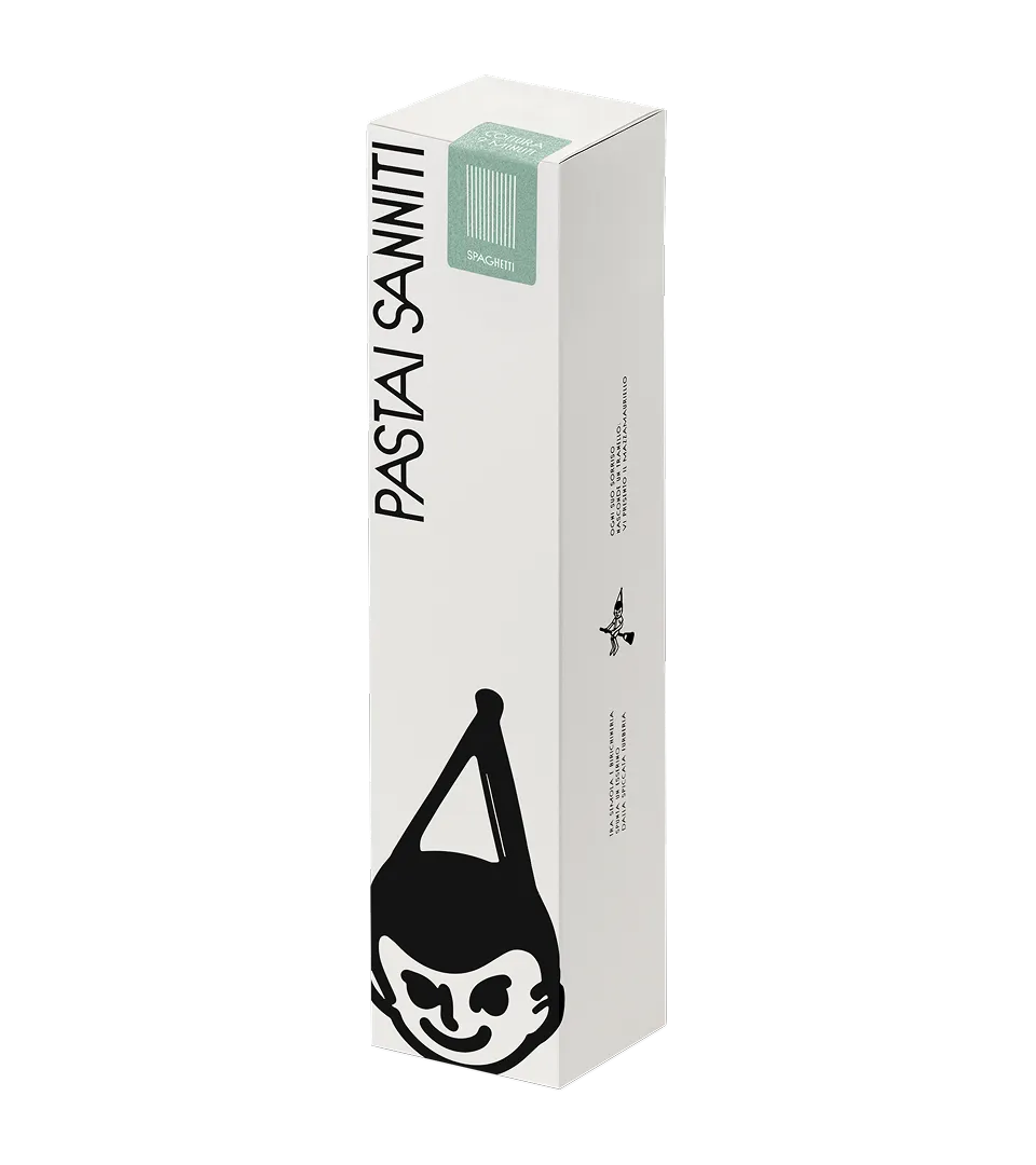 spaghetti pasta from parallelepipedo pack